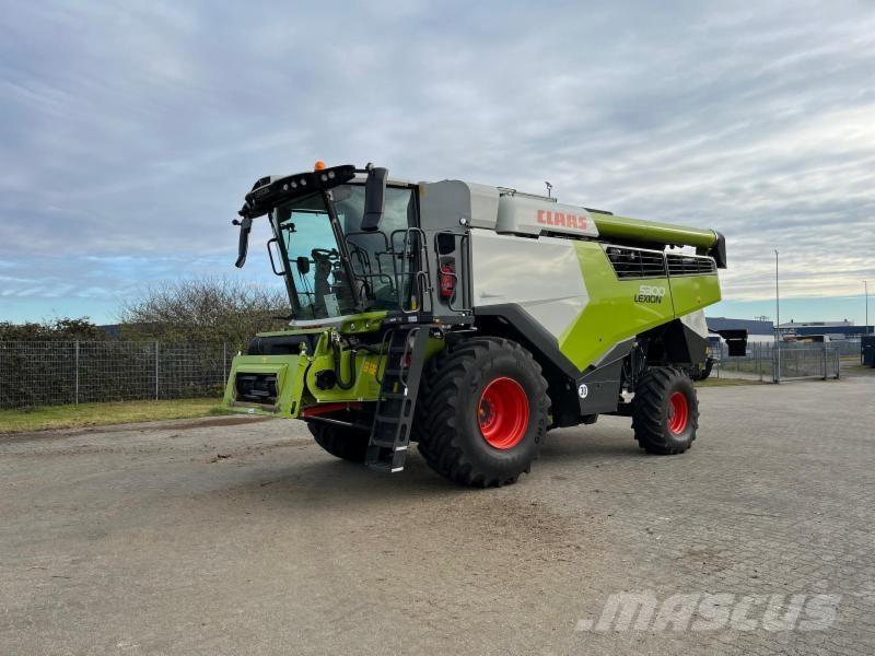 CLAAS LEXION 5300 コンバイン