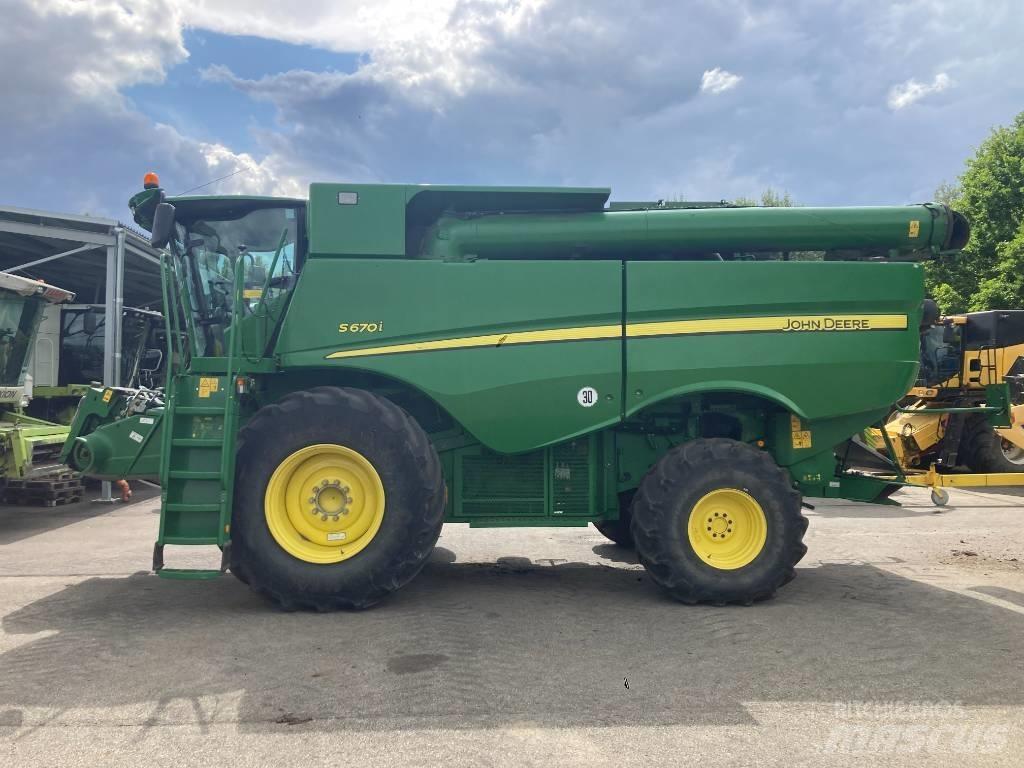John Deere S 670 i コンバイン