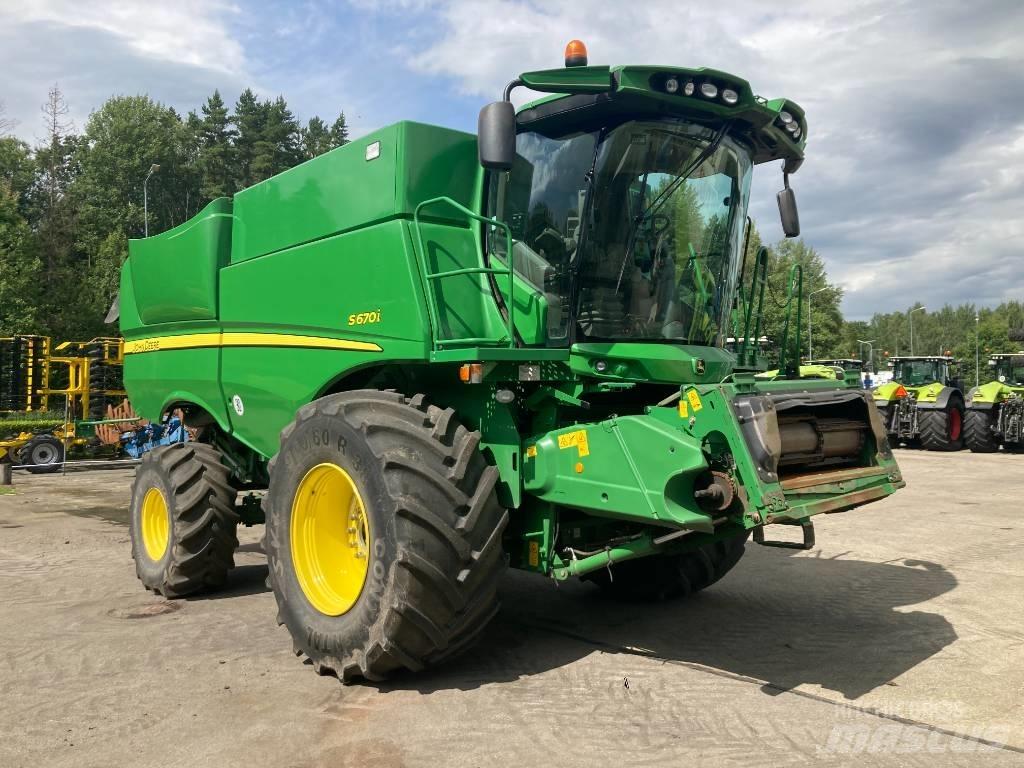 John Deere S 670 i コンバイン