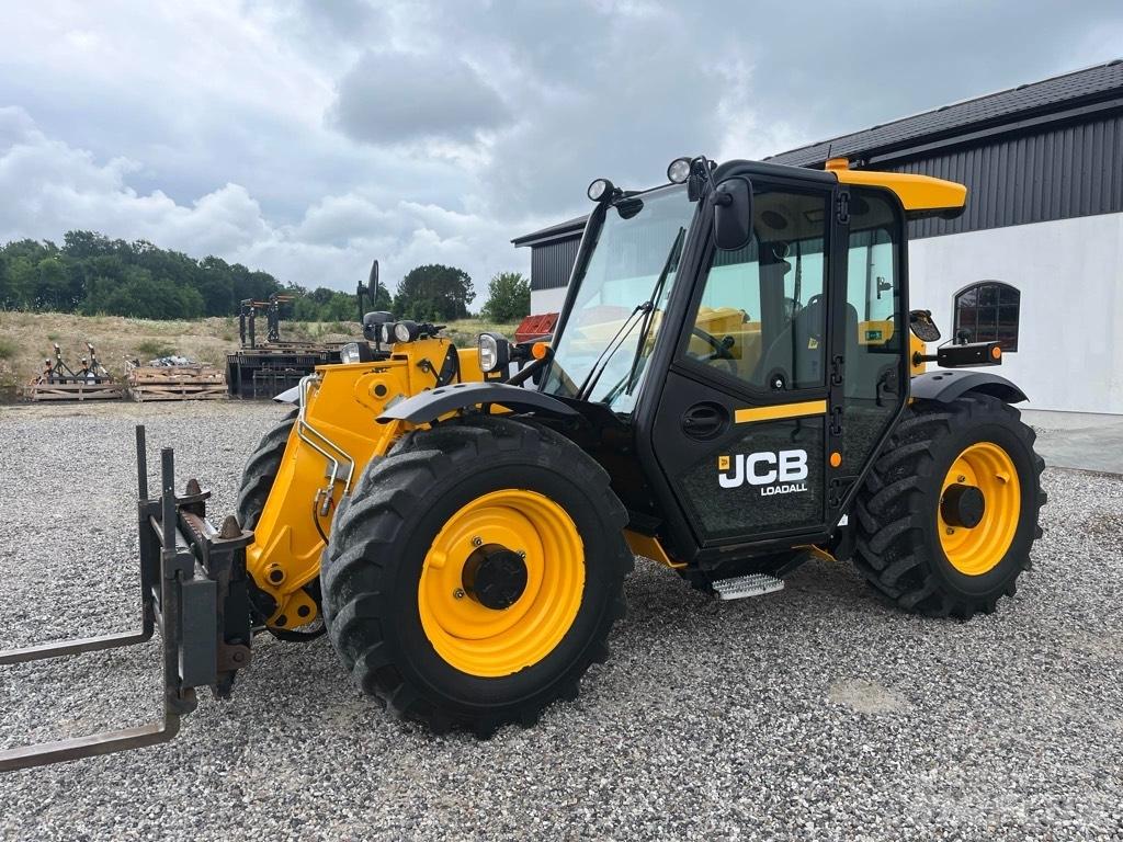 JCB 527-58 Agri Plus テレスコーピックハンドラー