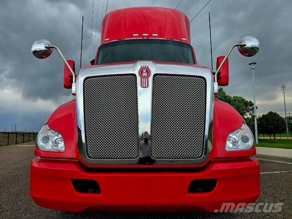 Kenworth T 680 中古トラクターヘッド | トレーラーヘッド