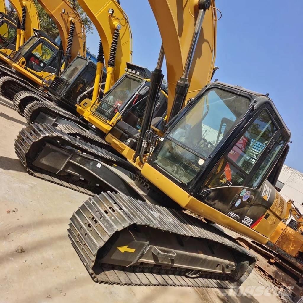 CAT 320 DL 大型油圧ショベル12t以上（パワーショベル・ユンボ）