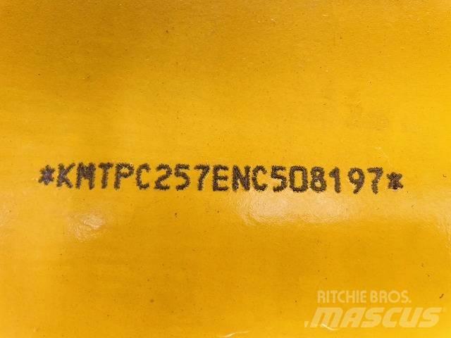 Komatsu PC 200 L 大型油圧ショベル12t以上（パワーショベル・ユンボ）