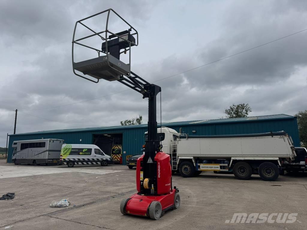 Manitou 100 VJR 垂直昇降型リフト