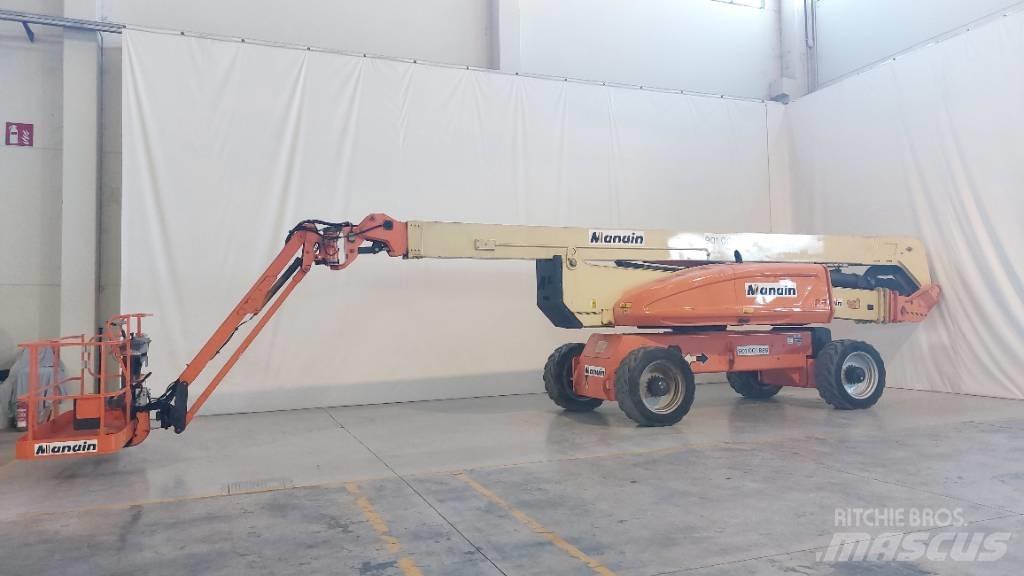 JLG 1250AJP ブームリフト　屈伸型