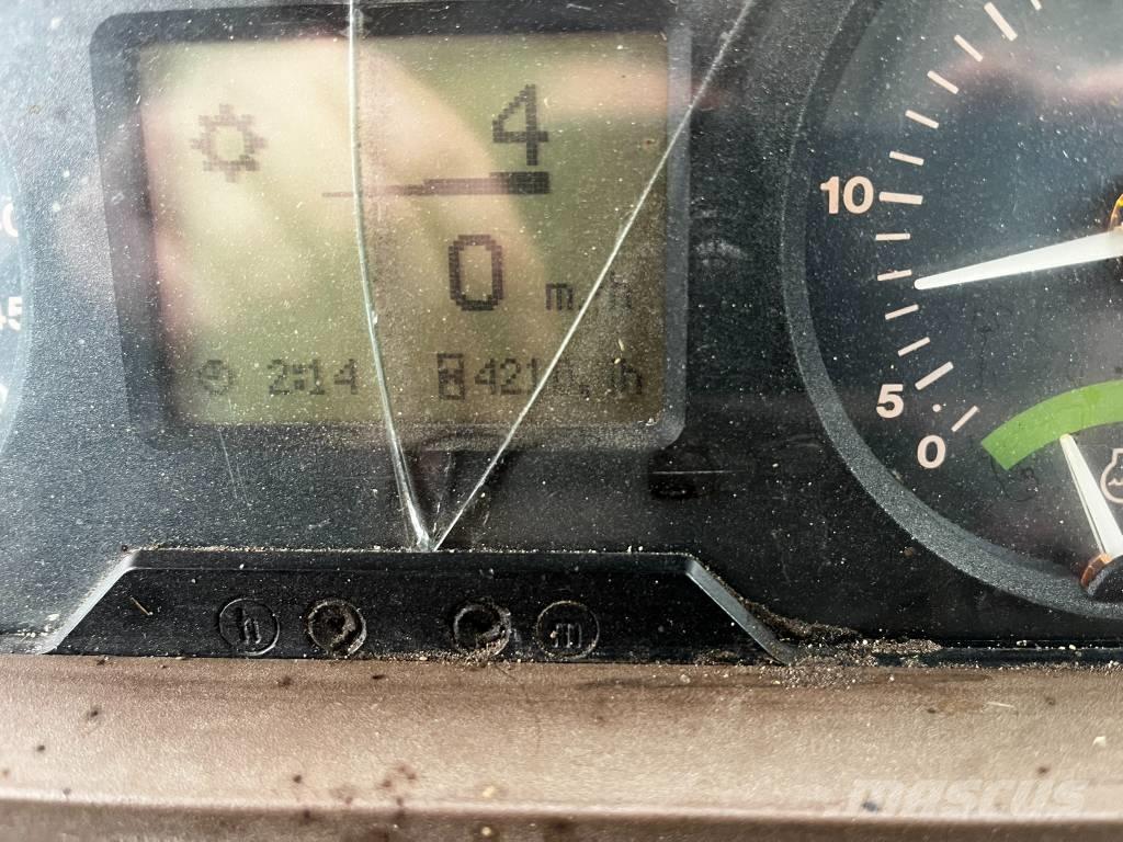 John Deere 6120 トラクター