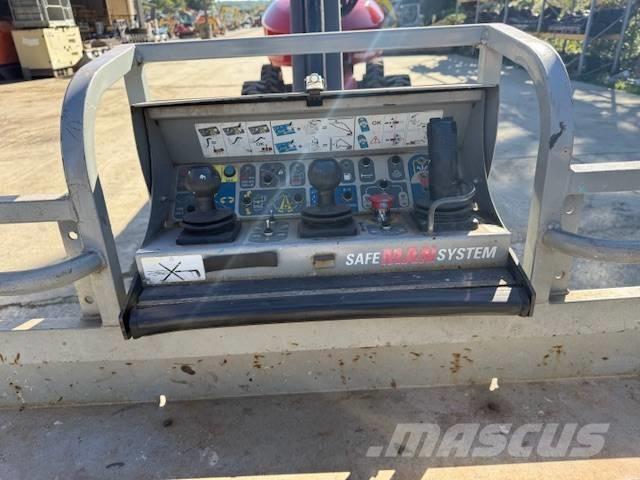 Manitou 280 TJ ブームリフト　直伸型