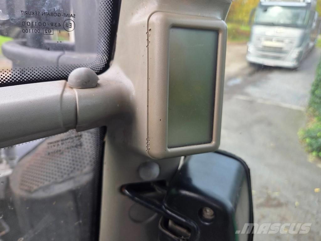 Deutz Agrotron 6150 トラクター