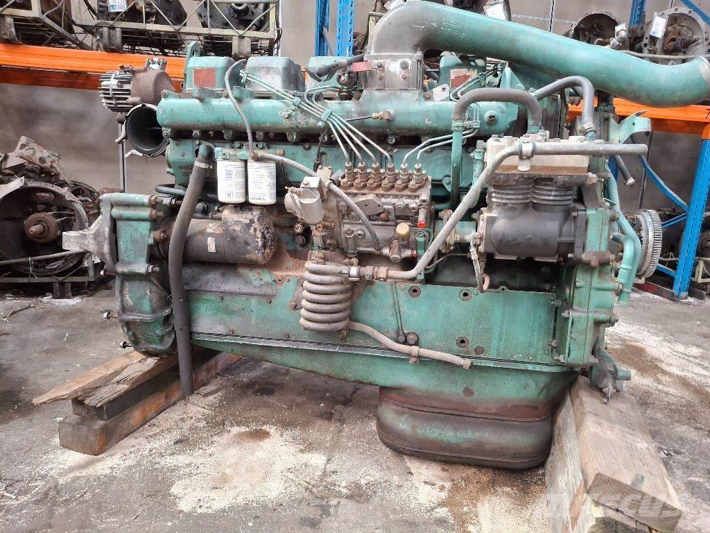 Volvo D16A520 エンジン