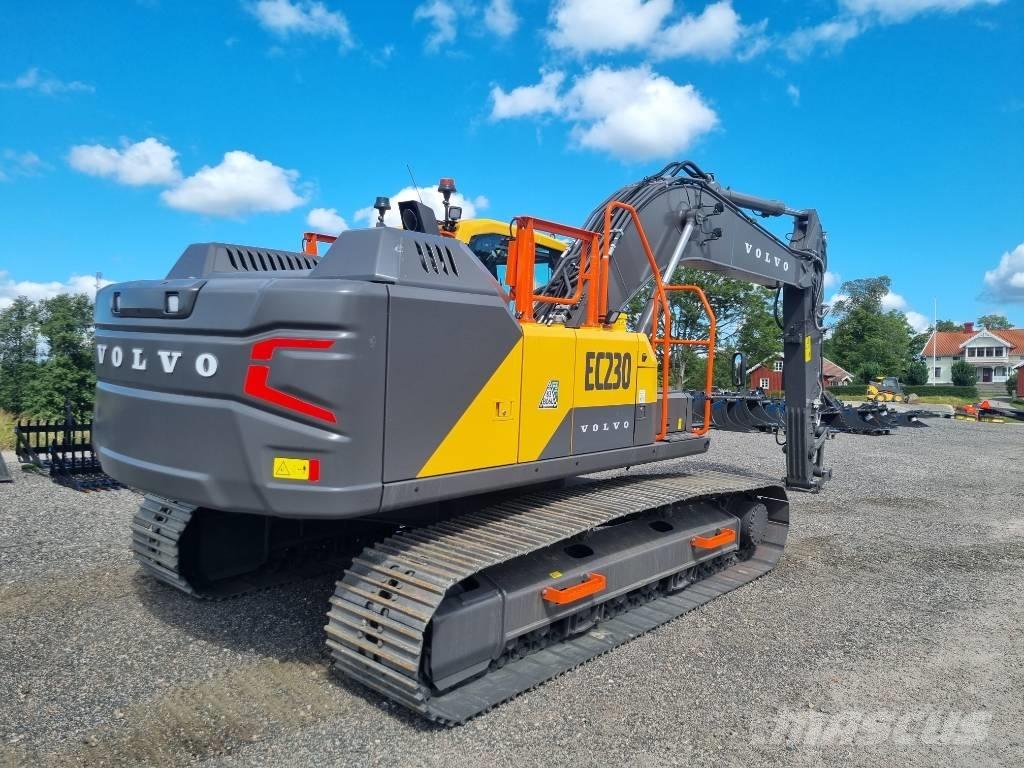 Volvo EC 230 FL 大型油圧ショベル12t以上（パワーショベル・ユンボ）