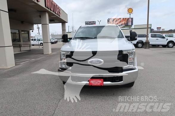 Ford F250 SD 建設機械 -　その他