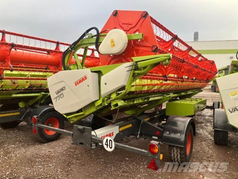 CLAAS TRION 520 コンバイン