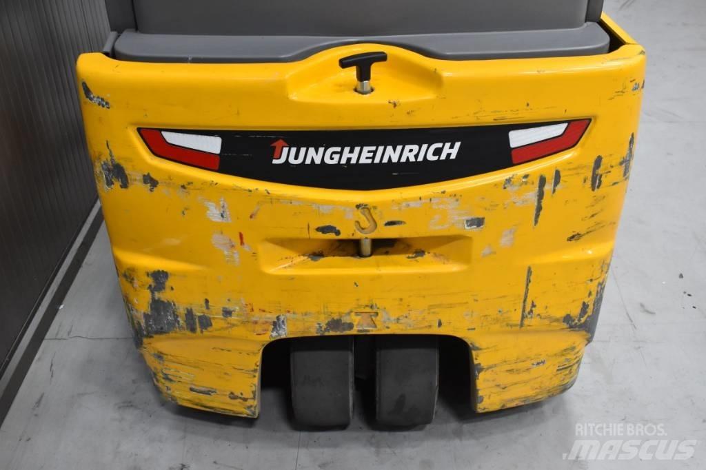 Jungheinrich EFG 220 バッテリーフォークリフト