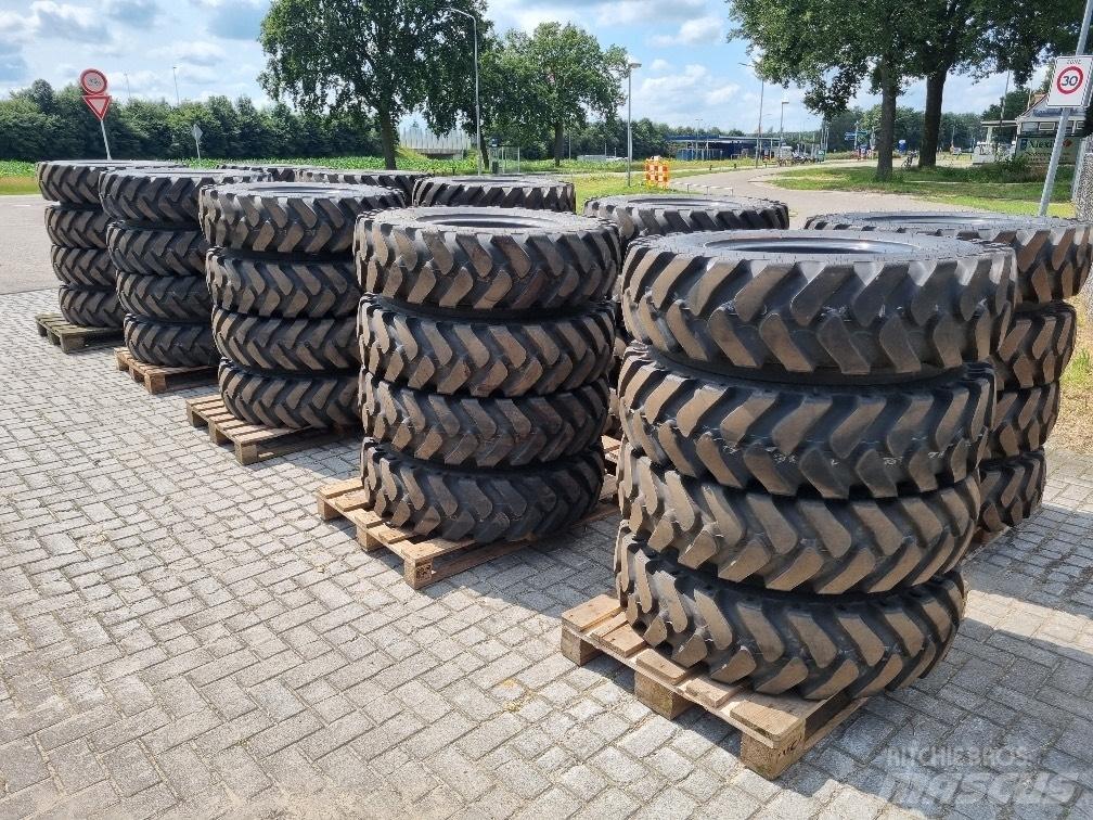 Kumho 10.00 x 20 タイヤ、ホイル、リム