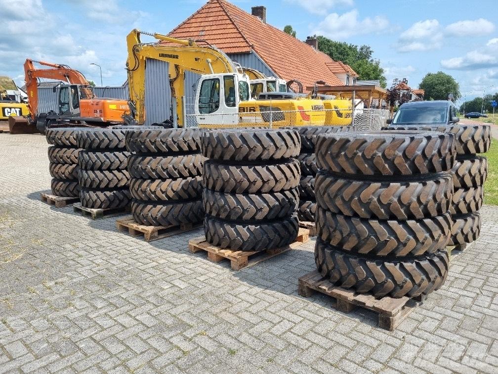 Kumho 10.00 x 20 タイヤ、ホイル、リム