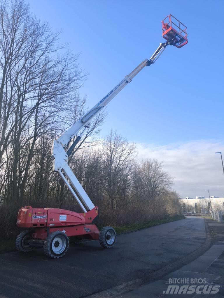 JLG M 600 JP ブームリフト　直伸型
