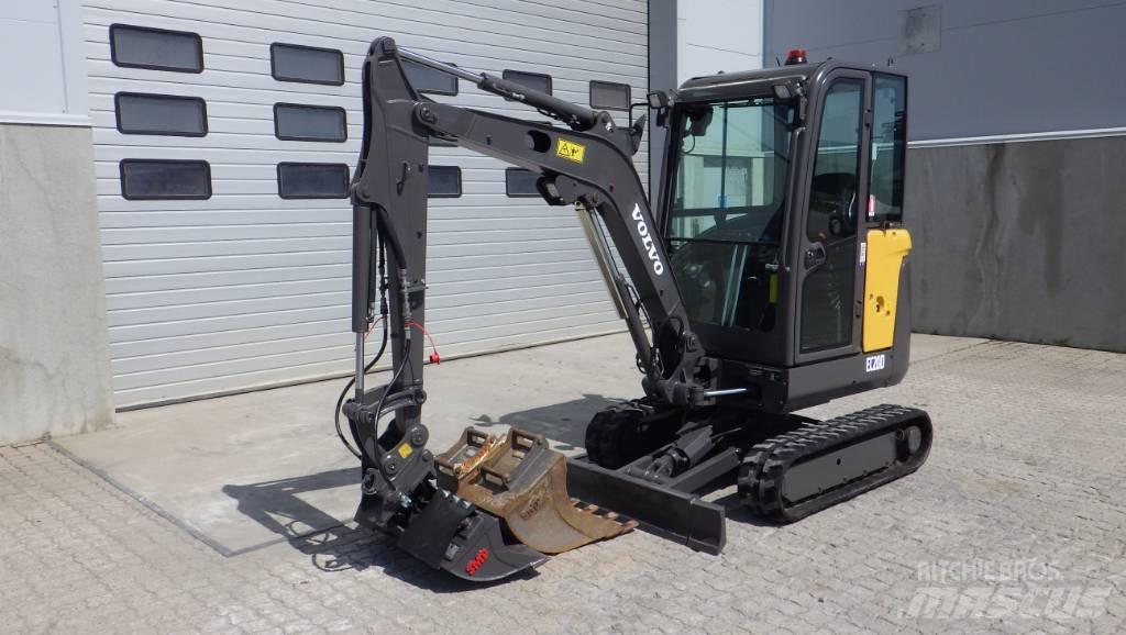 Volvo EC20D ミニ油圧ショベル 7t以下（ミニユンボ・ミニディガー）