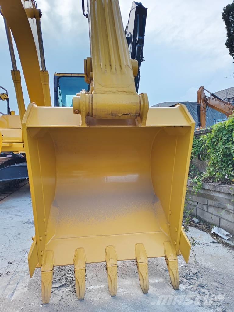 Komatsu PC 220-7 大型油圧ショベル12t以上（パワーショベル・ユンボ）