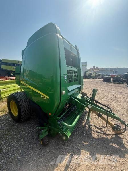 John Deere 864 ラウンドベーラー
