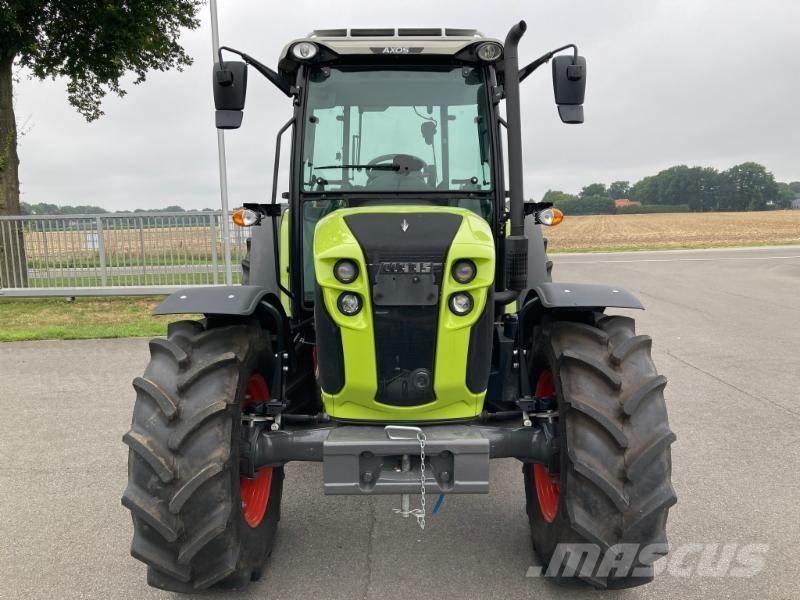 CLAAS AXOS 240 トラクター