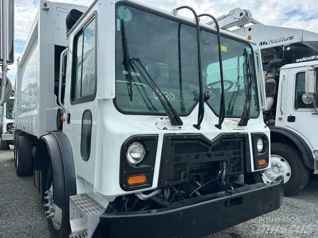 Mack MRU 633 塵芥車、パッカー車