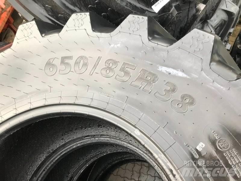 BKT 650/85R38 タイヤ、ホイル、リム
