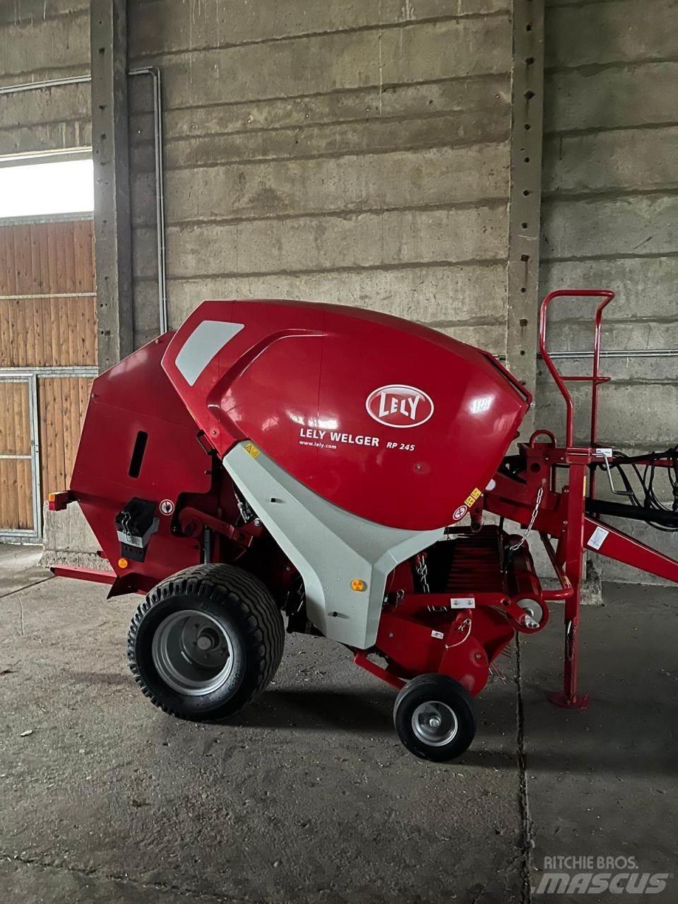 Lely Welger RP 245 ラウンドベーラー