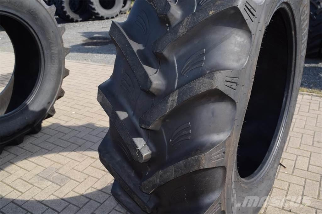  520/85R38 *GRI* タイヤ、ホイル、リム