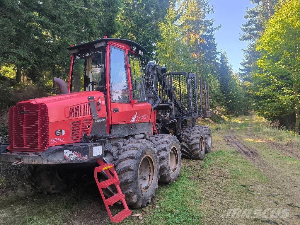 Komatsu 845 フォワーダー