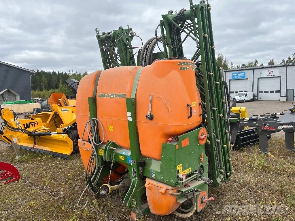 Amazone UF 1501 牽引型スプレイヤー
