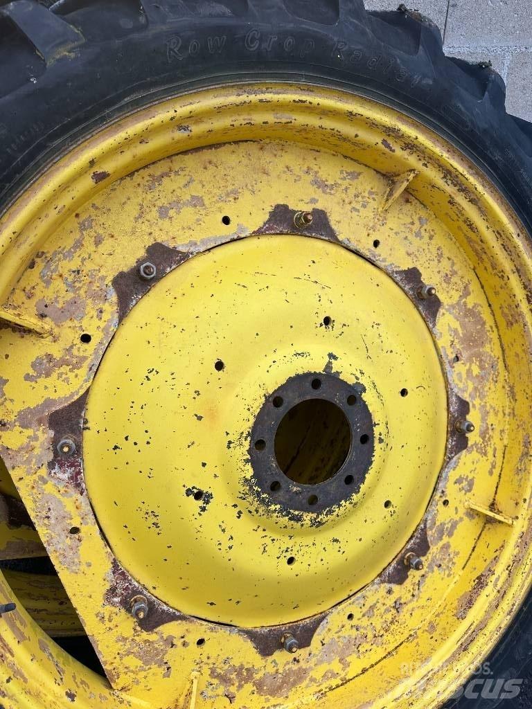 Alliance 230/95R44 タイヤ、ホイル、リム