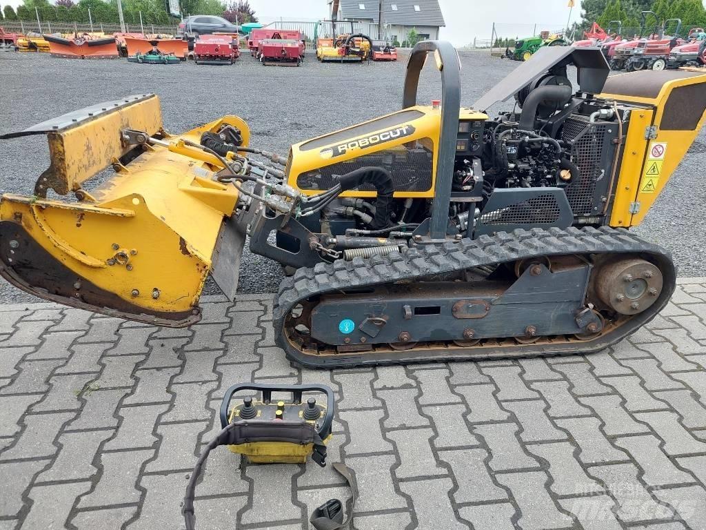 McConnel Robocut 130 ロボット芝刈り機