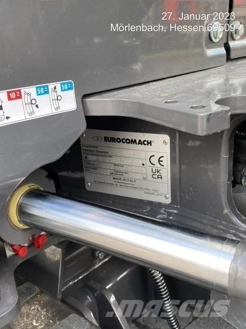 Eurocomach 15ZT ミニ油圧ショベル 7t以下（ミニユンボ・ミニディガー）