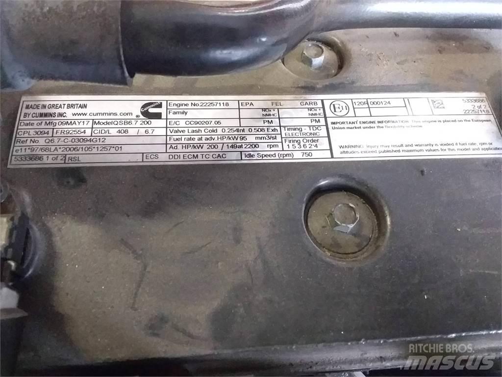 Cummins QSB6.7 エンジン