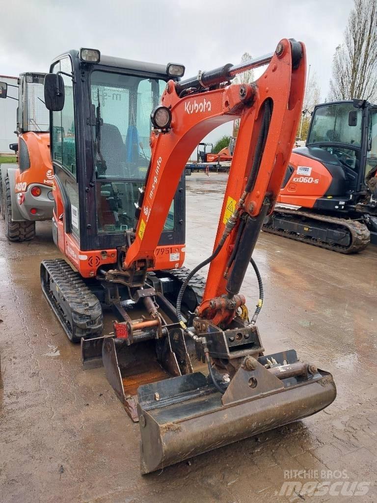 Kubota KX 019-4 ミニ油圧ショベル 7t以下（ミニユンボ・ミニディガー）