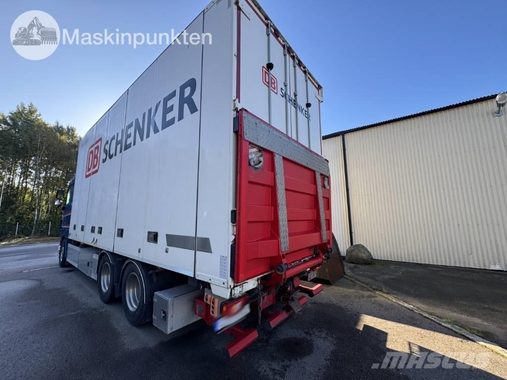 DAF FAS XF530Z ボックスボディー、ウイング、箱車