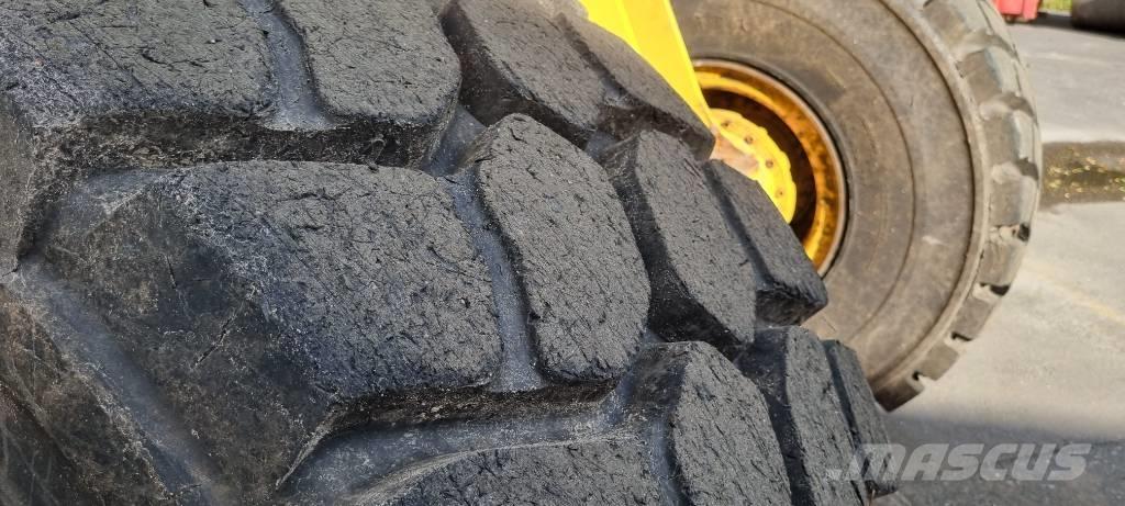 Volvo L 120 E ホイールローダー・タイヤショベル