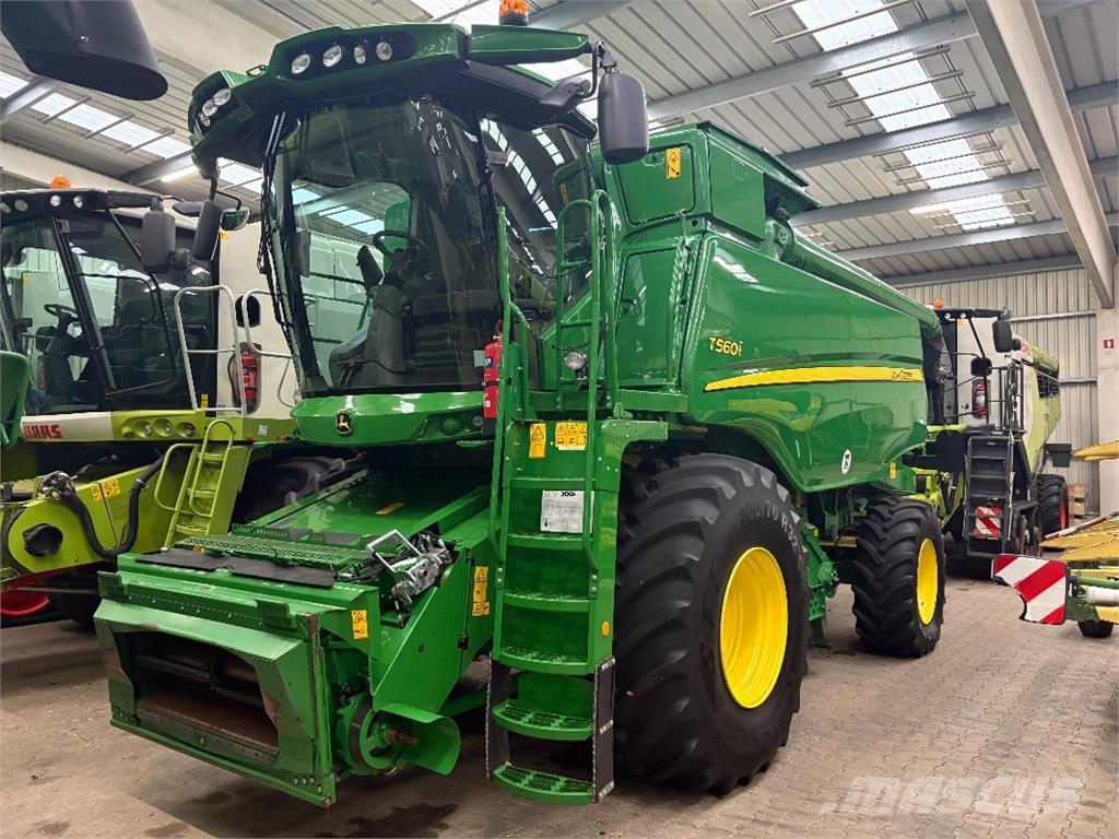 John Deere T560I コンバイン