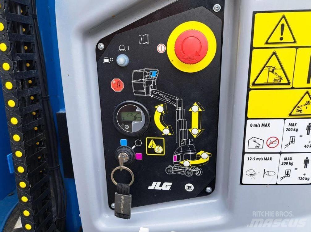 JLG Toucan 8 E-L 垂直昇降型リフト