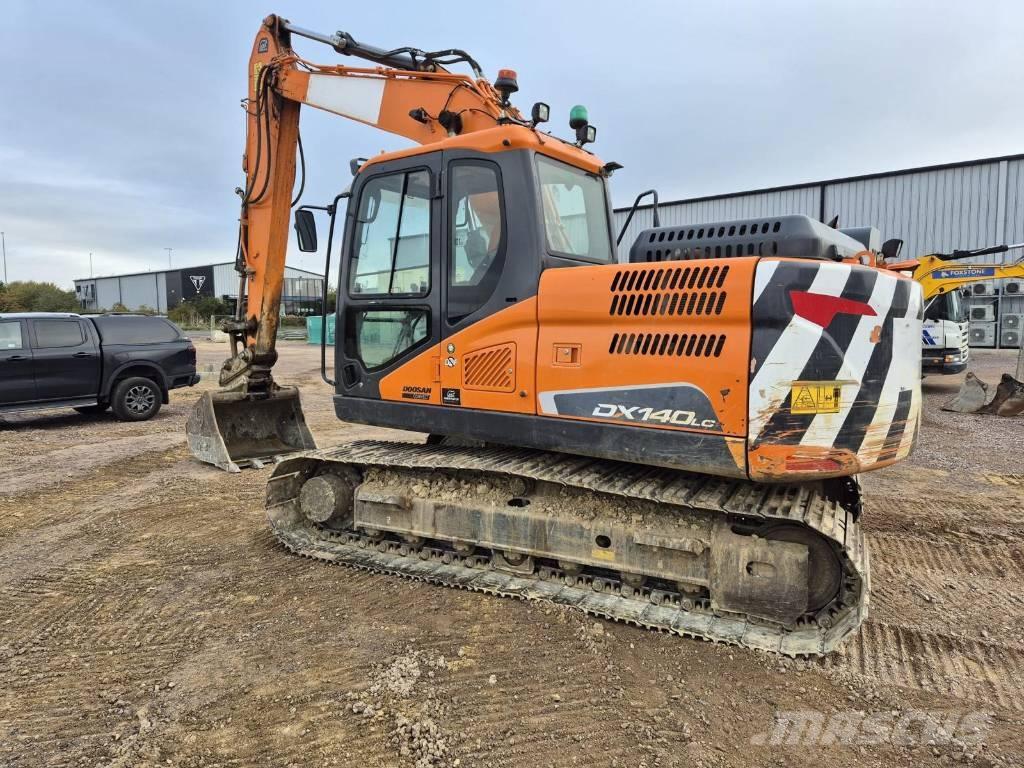Doosan DX 140 LC-5 大型油圧ショベル12t以上（パワーショベル・ユンボ）