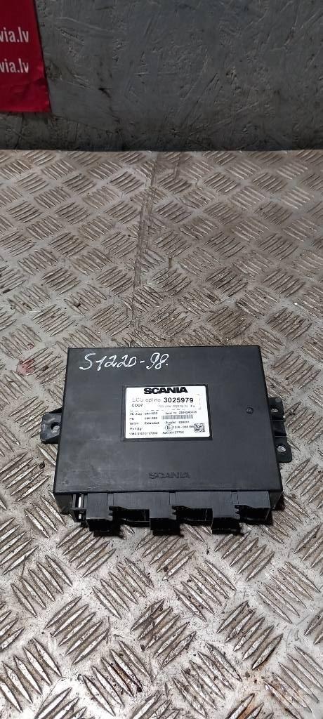 Scania G 400   3025979 電子機器