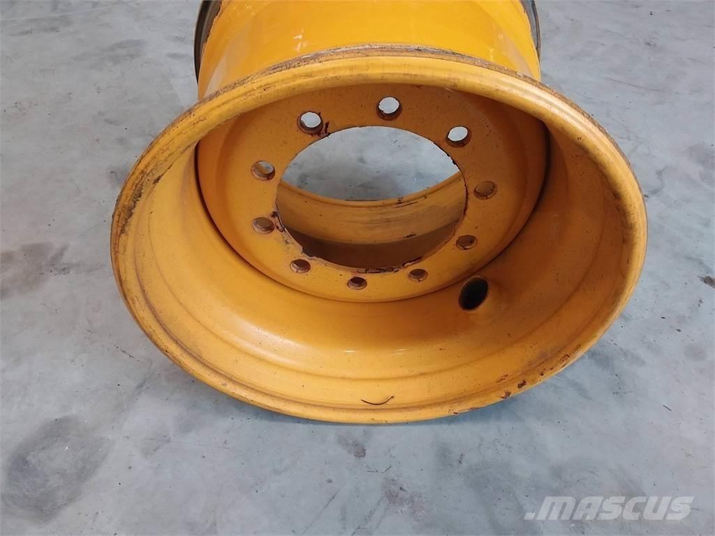 Rottne H11 20x24,5 タイヤ、ホイル、リム