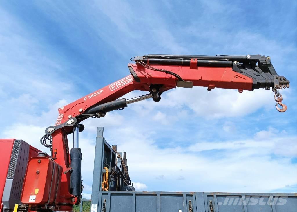 Iveco Trakker 410 クレーントラック、ユニック車