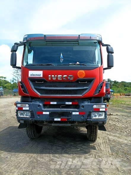 Iveco Trakker 410 クレーントラック、ユニック車