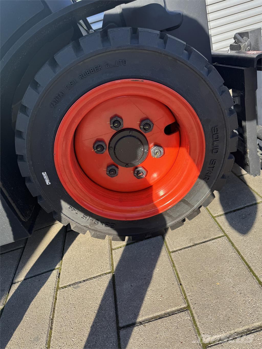 Bobcat D25NXS ディーゼル・軽油