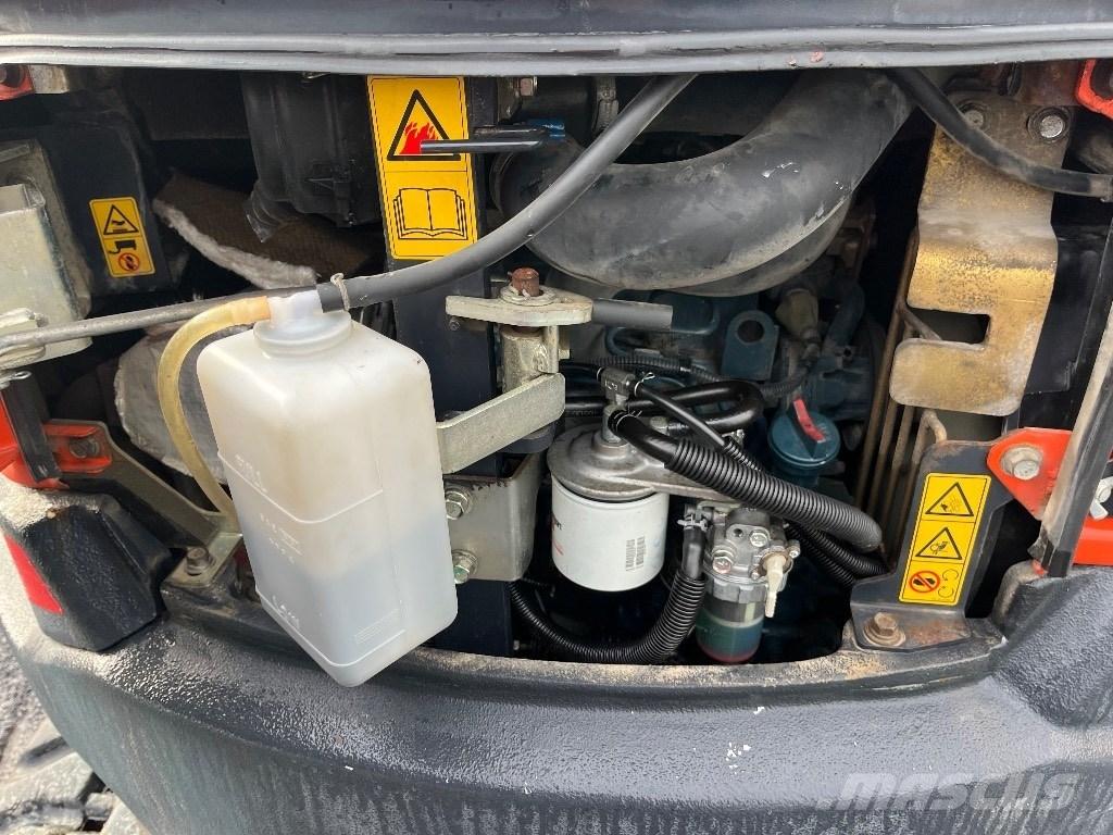 Kubota U 27-4 ミニ油圧ショベル 7t以下（ミニユンボ・ミニディガー）