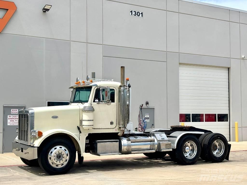Peterbilt 378 中古トラクターヘッド | トレーラーヘッド