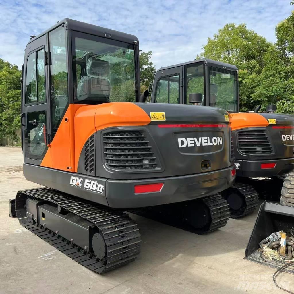 Develon DX60D ミニ油圧ショベル 7t以下（ミニユンボ・ミニディガー）