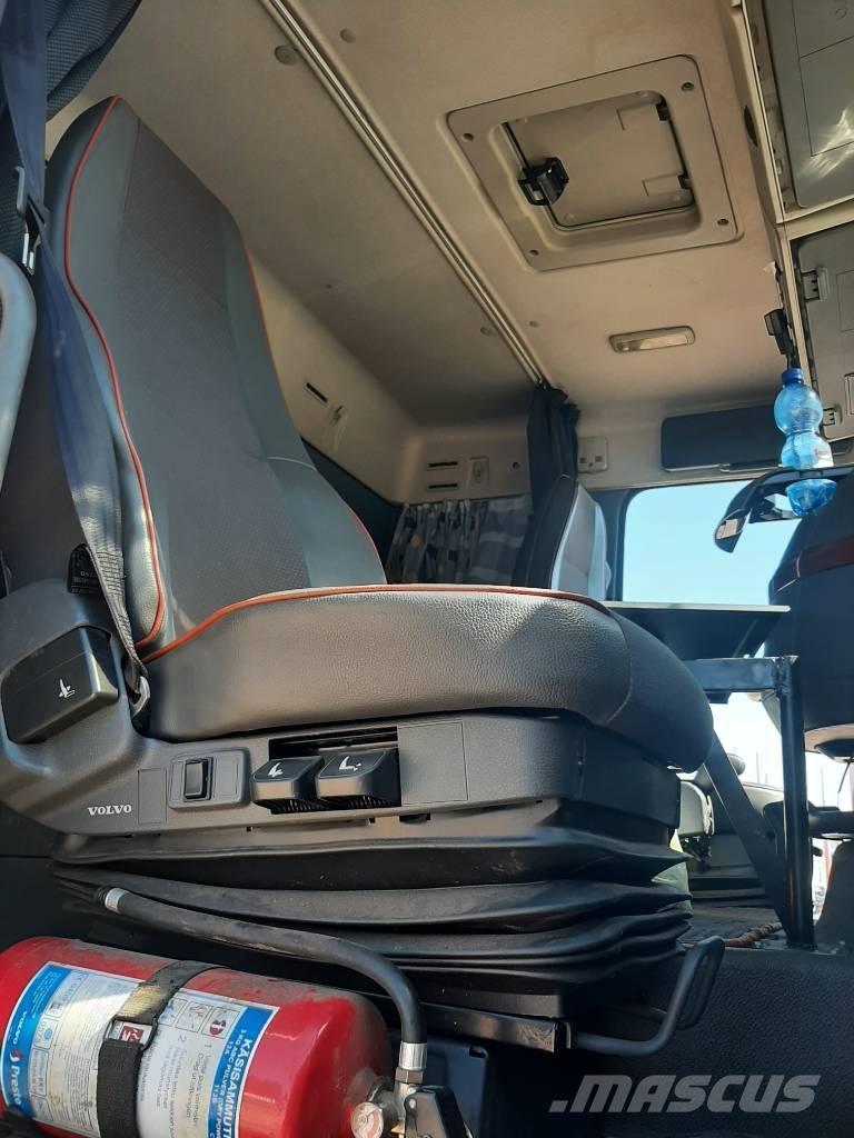 Volvo FH 16 キャブ付きシャーシ