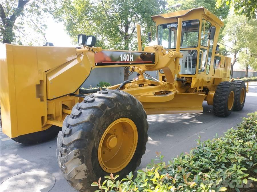 CAT 140 H モーターグレーダー